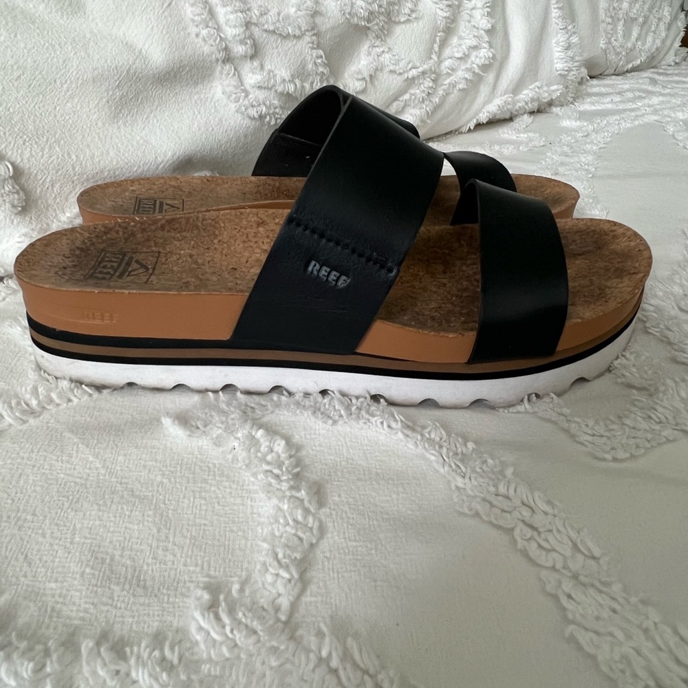 Reef - cushion vista hi - size 8